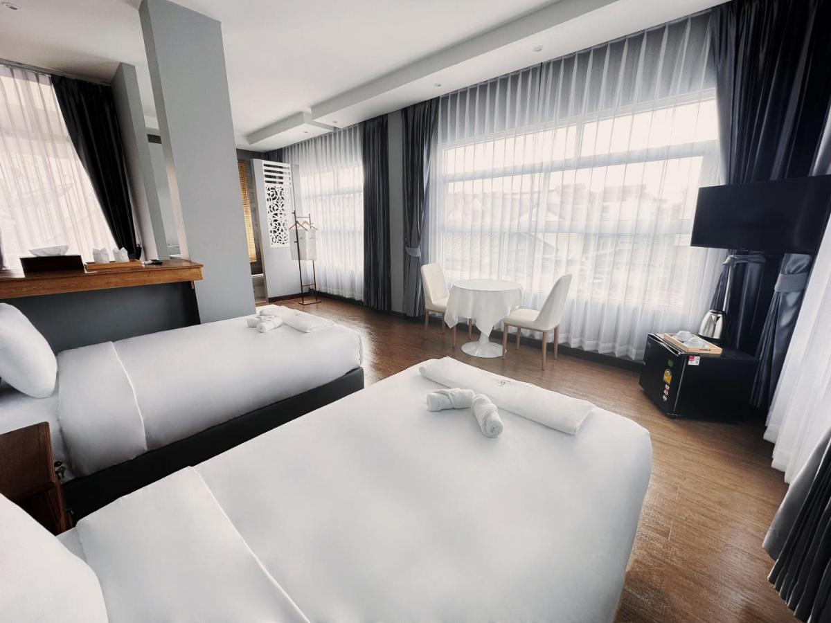 The White House Rachamankha เดอะ ไวท์เฮ้าส์ ราชมรรคา Hostel Chiang Mai Luaran gambar